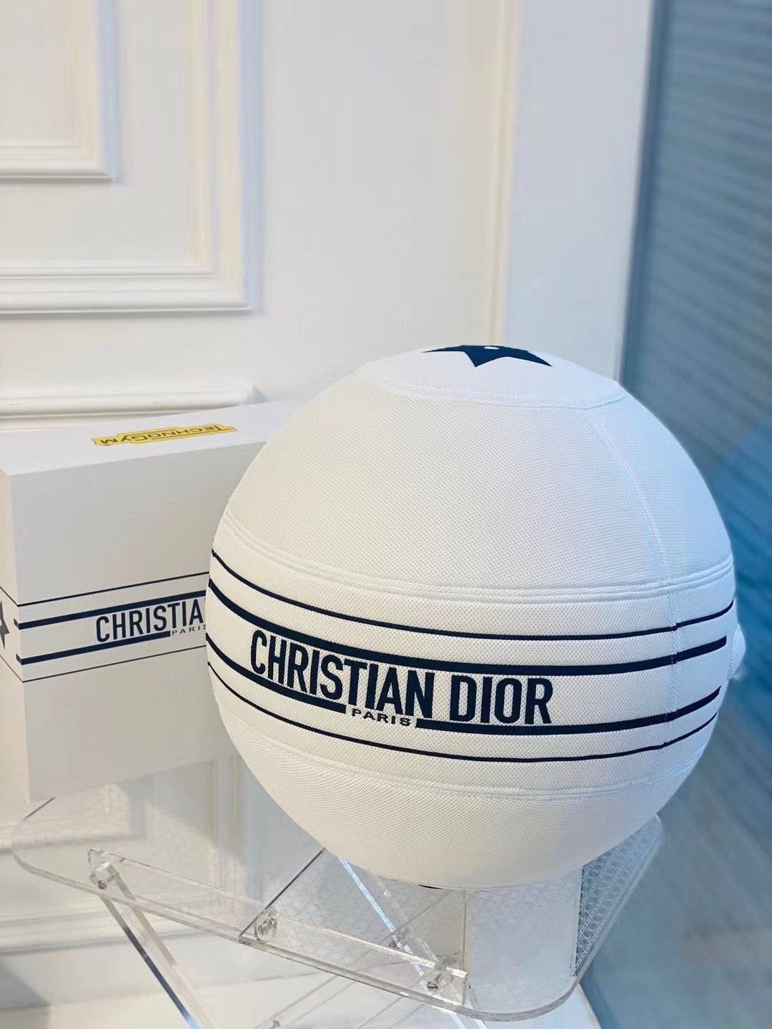 CHRISTIAN TECHNOGYM GYM BALL