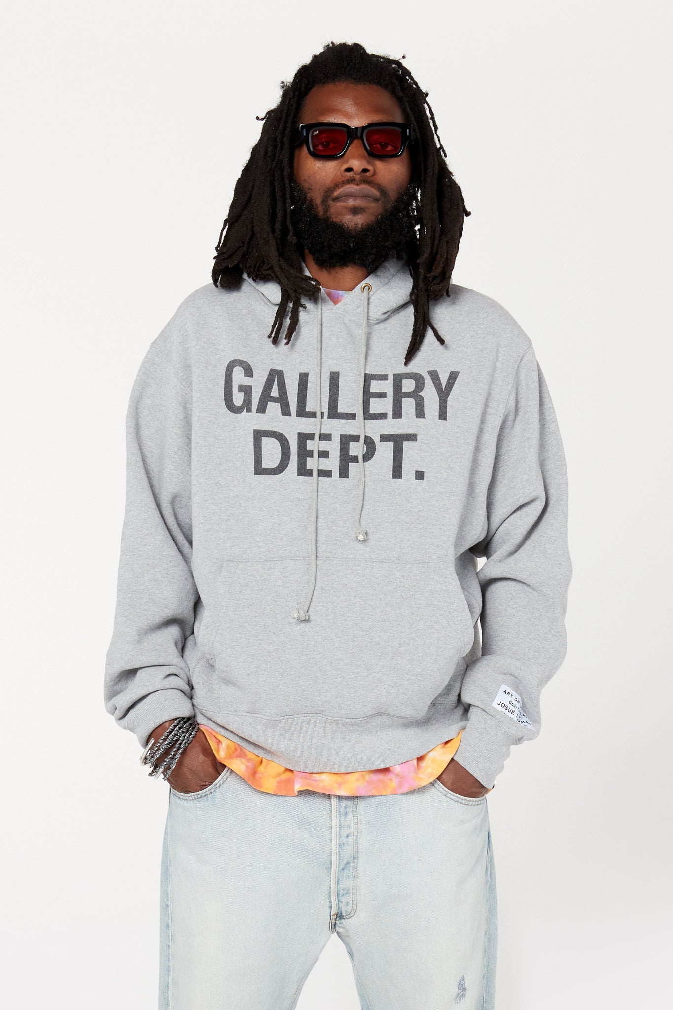 CENTER LOGO HOODIE