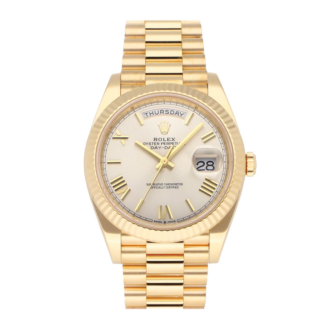 Rolex Day Date 40 Yellow Gold SIlver Roman 228238